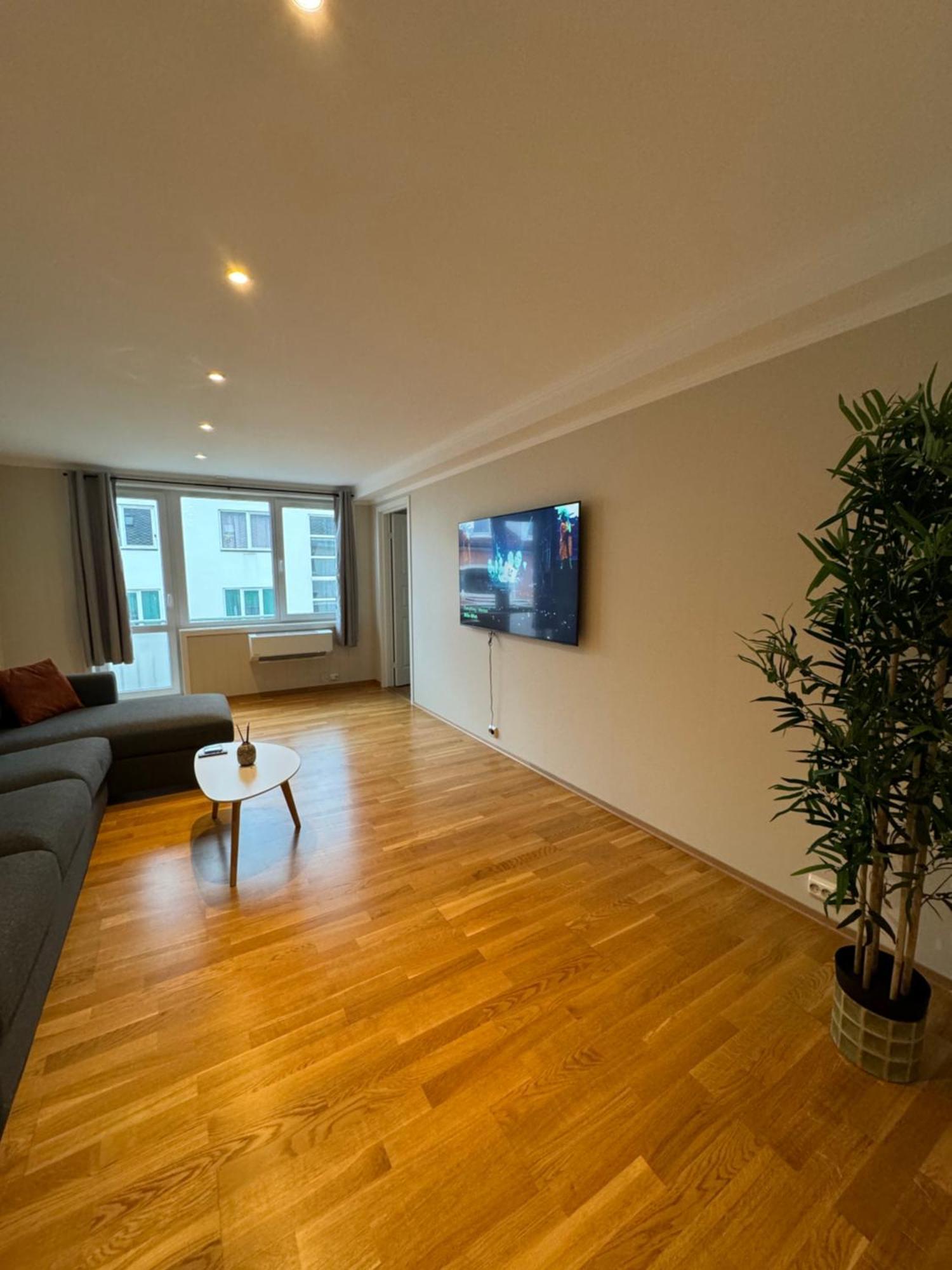 Charming 3-Bedroom Apartment In The Heart Of クリスティアンスン エクステリア 写真