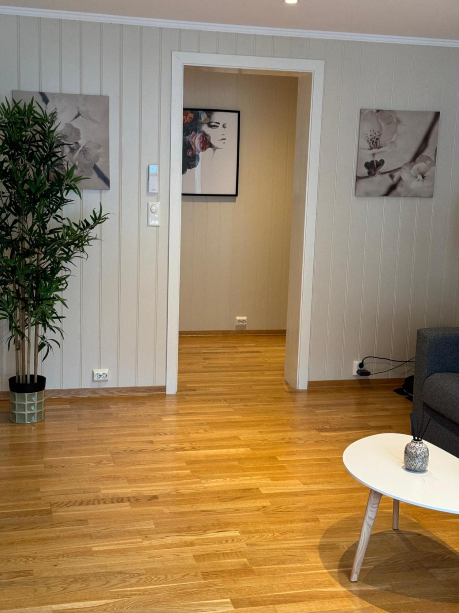 Charming 3-Bedroom Apartment In The Heart Of クリスティアンスン エクステリア 写真